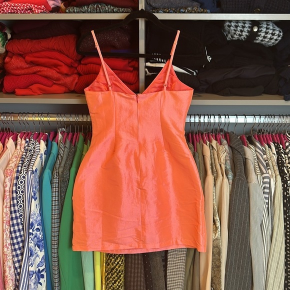 Luxxel coral sateen spaghetti strap mini dress size S - Picture 3 of 3